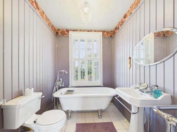 2nd bathroom