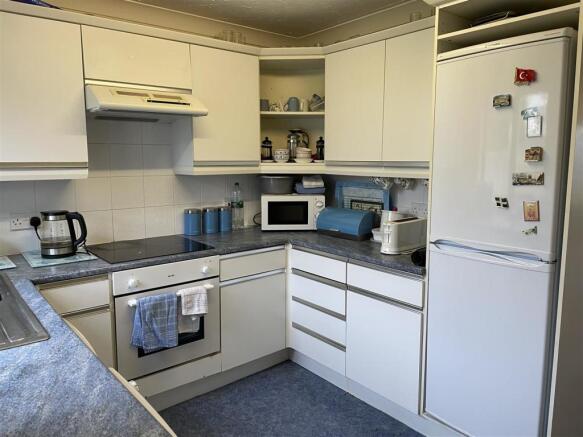 Kitchen: