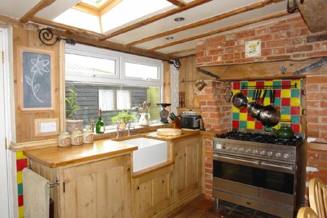 Kitchen/Din Room