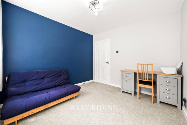 4 bed Semi-Detached for sale Image 11
