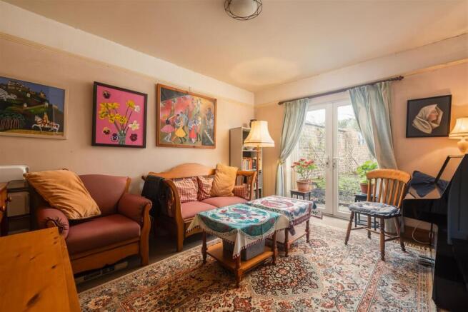 3 bed Terraced for sale Image 6