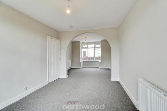 3 bed Terraced to rent Image 8
