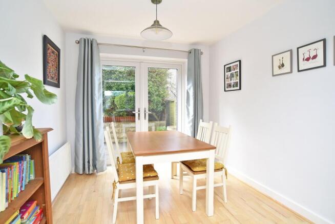 3 bed Semi-Detached for sale Image 6