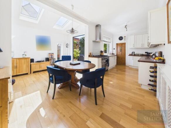 Open-Plan Living/Dining Kitchen