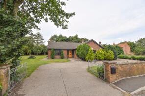 Meadowside, Ropery Lane, Weaverthorpe, Malton YO17 8EY
