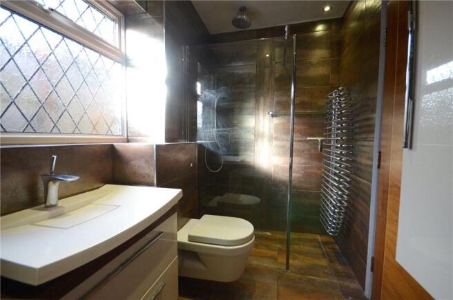 Bathroom 1a