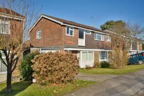 8, Nutcroft, Pulborough RH20 2JF