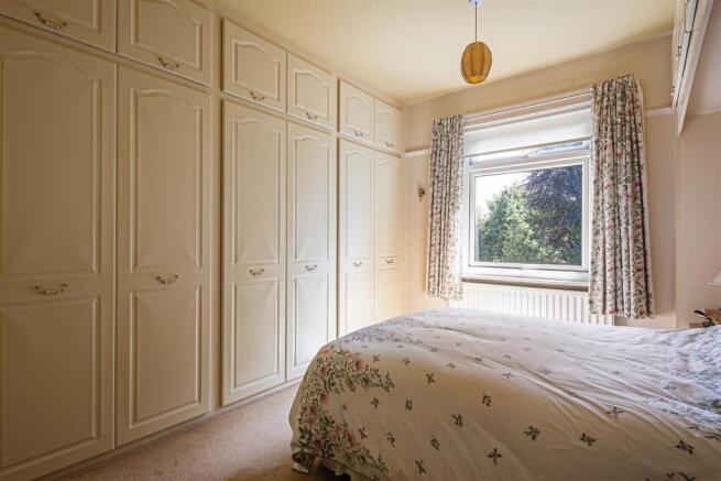 3 bed Semi-Detached for sale Image 9