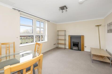 25/10 Springfield Street, Leith, EH6 5DE