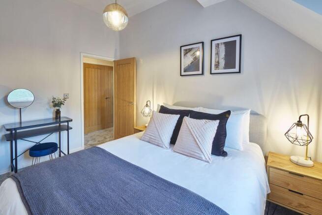 4 bed Town House for sale Image 6