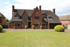 33, Beechnut Lane, Solihull B91 2NN