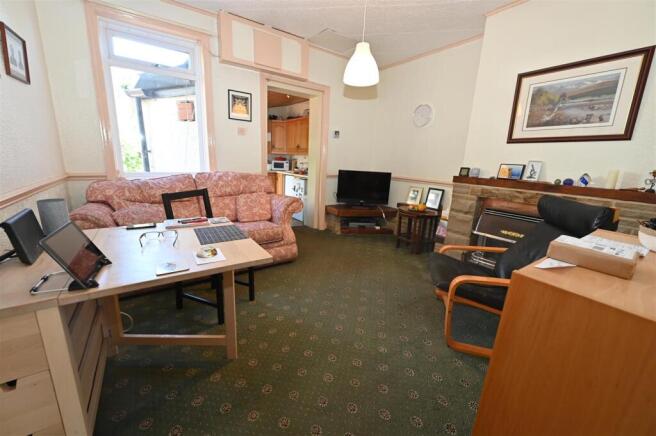 2 bed Bungalow for sale Image 6