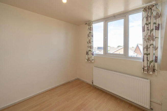 3 bed Semi-Detached Bungalow for sale Image 8