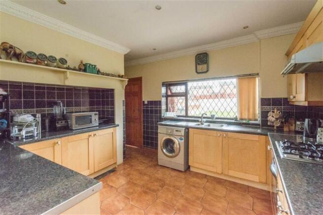 SEPERATE KITCHEN