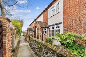 5, Creswell Row, Marlow SL7 2QD