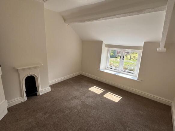 3 bed House to rent Image 10