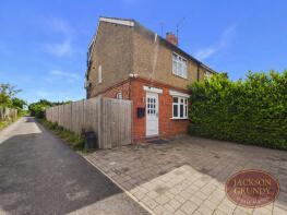 86, Northampton Lane North, Northampton NN3 7QR