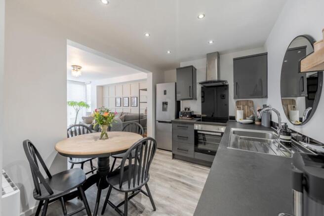 1 bed Flat for sale Image 6