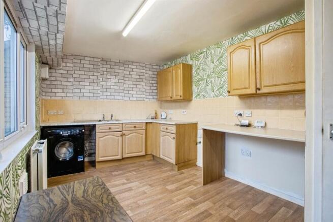 2 bed Terraced Bungalow for sale Image 6
