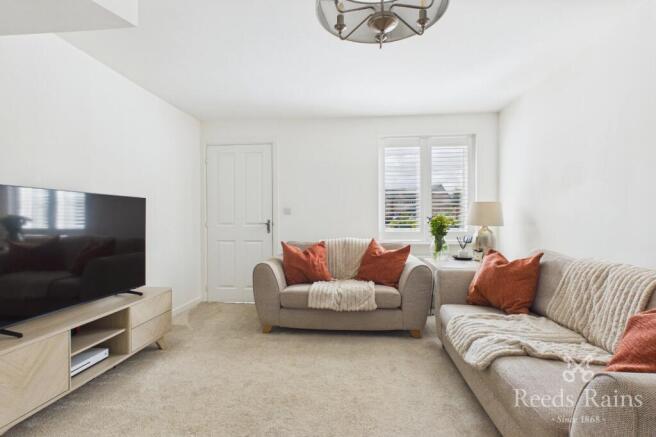 3 bed Semi-Detached for sale Image 4