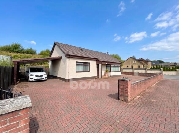 Dunlop Road, Barrmill five bedroom detached house