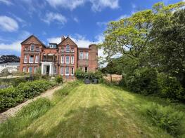 Flat 2, Farr Hall, Farr Hall Drive, Heswall CH60 4SF