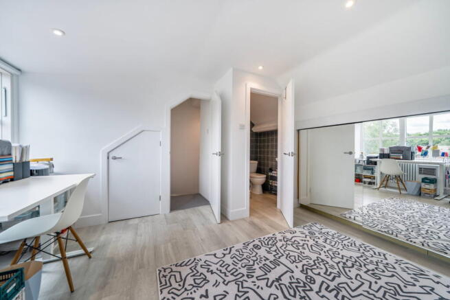 4 bed End of Terrace for sale Image 12