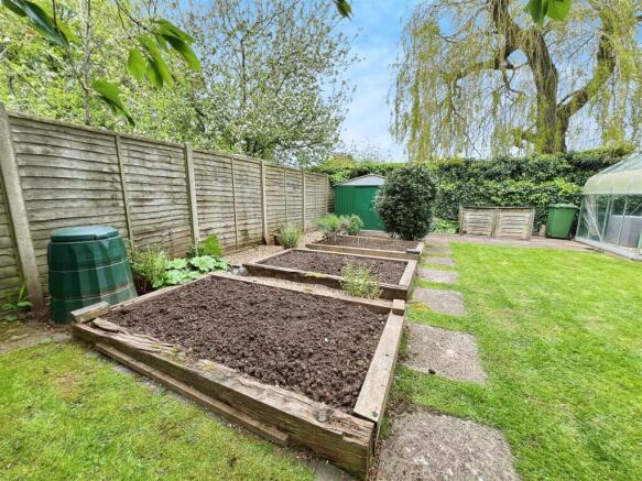 c8ae9563-veg 20garden.jpg