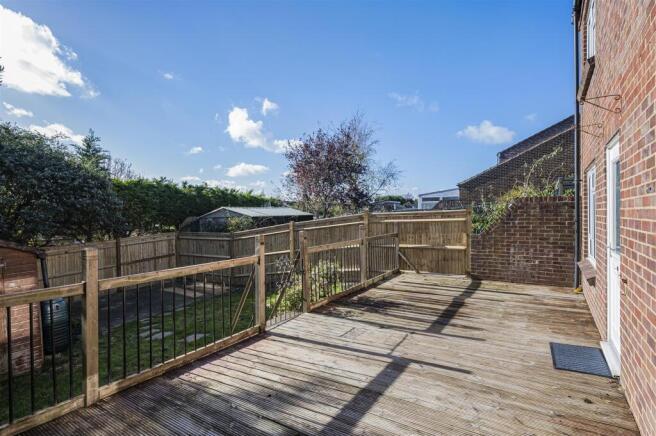 Raymond Close, Seaford photo 4