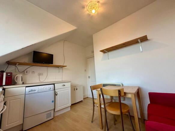 Kitchen/Lounge