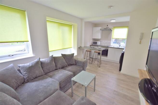 Lounge/Kitchen