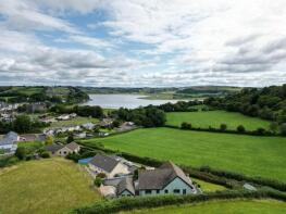 York Lodge, Sir Johns Hill Road, Laugharne, Carmarthen SA33 4TD