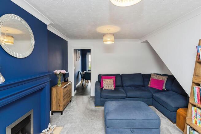 2 bed Semi-Detached for sale Image 5