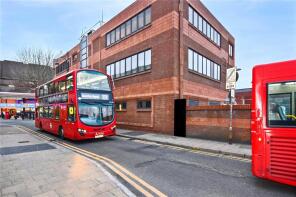 Flat 4, 4 5, Market Place, Bexleyheath DA6 7DU