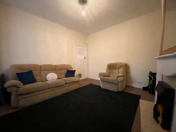 Living Room 2.jpg