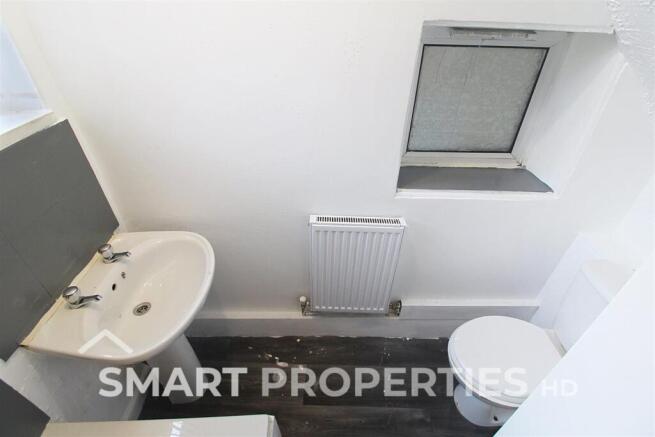 3 bed Terraced to rent Image 8