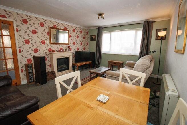 2 bed Detached Bungalow for sale Image 5
