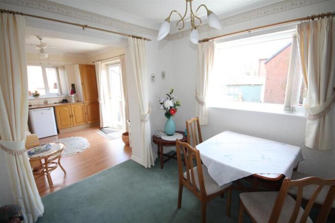 Dining Room / Recept