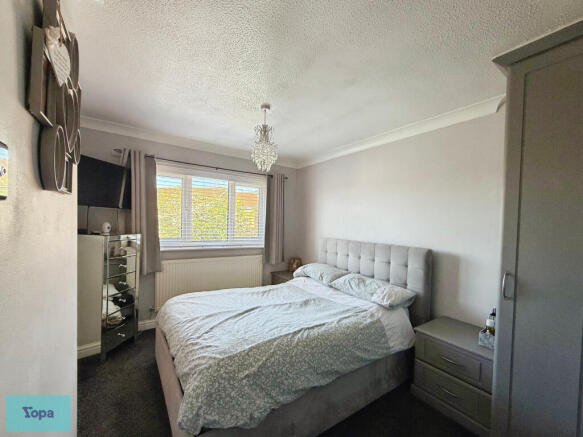 3 bed Detached for sale Image 8