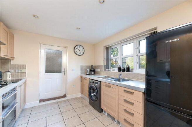 4 bed Detached for sale Image 4