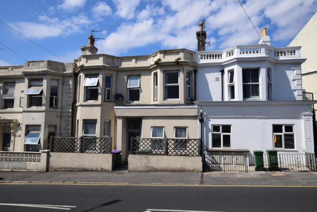 Dover Road, Folkestone CT20 1LA photo 3