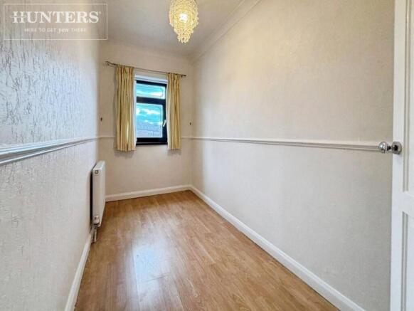 3 bed Terraced to rent Image 11