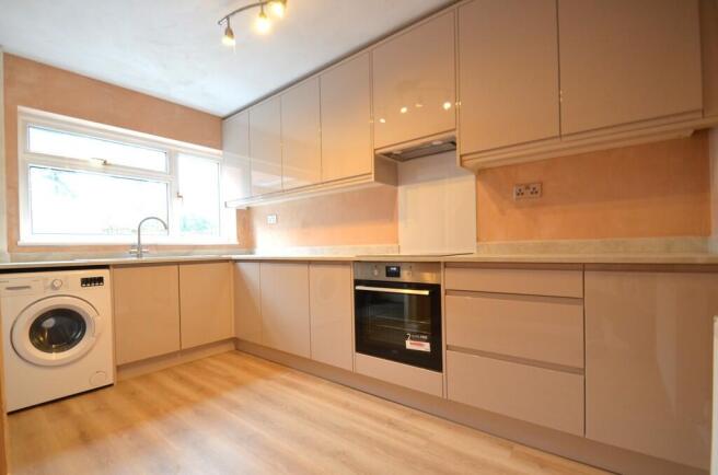 48 deerbarn kitch...
