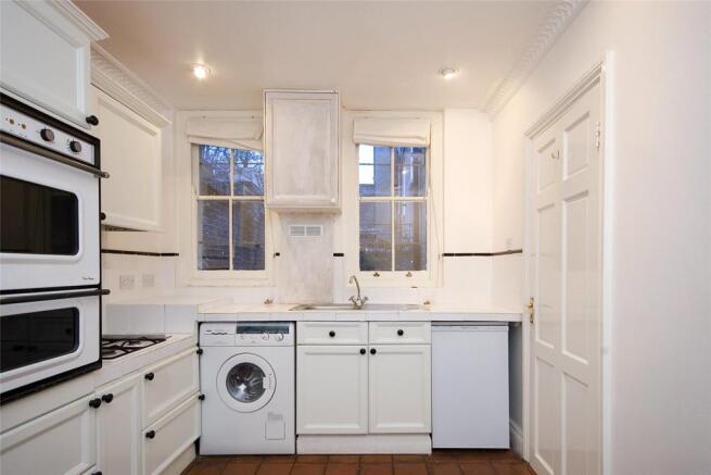 Kitchen (Empty)