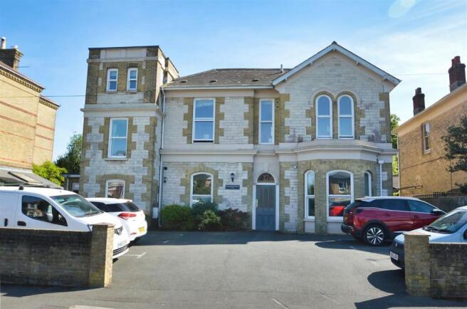Mounbatten House