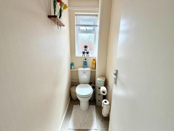 3 bed Semi-Detached for sale Image 11