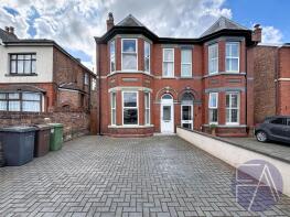 104, Forest Road, Southport PR8 6HY