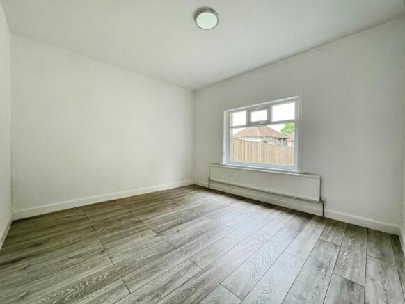 3 bed Semi-Detached for sale Image 6