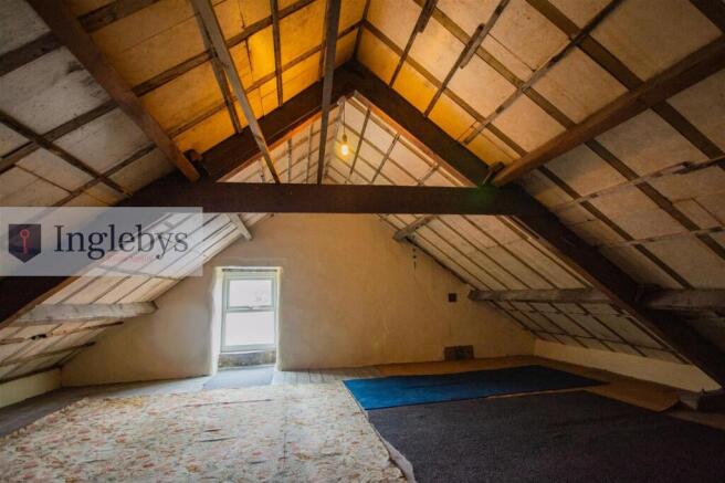 6 bed Detached for sale Image 12