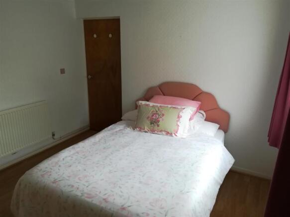 lee bedroom no 4.jpg